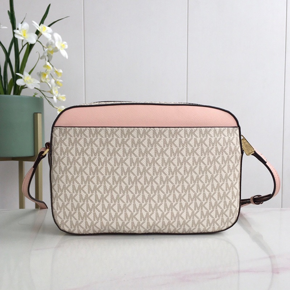 Michael Kors Jet Set Vanilla Blush Zip Crossbody Bag - Picture 3 of 8